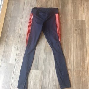 Lululemon right (possible speed tight)